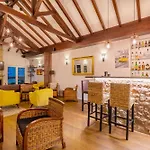 Guest house Silver Seahorse Garden Retreat