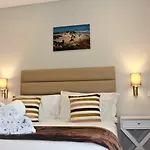 Silver Seahorse Garden Retreat Guest house 3*