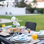 Guest house Silver Seahorse Garden Retreat