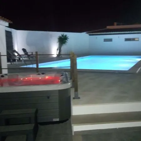 Guest house Silver Seahorse Garden Retreat
