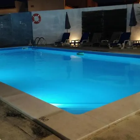 Guest house Silver Seahorse Garden Retreat Atouguia Da Baleia