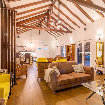 Silver Seahorse Garden Retreat 4* אנטוגויה דה באלייה