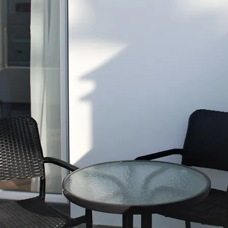 Silver Seahorse Garden Retreat בית הארחה 4*