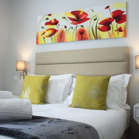 Silver Seahorse Garden Retreat בית הארחה אנטוגויה דה באלייה