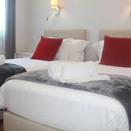 Silver Seahorse Garden Retreat 4* アトウギア・ダ・バレイア