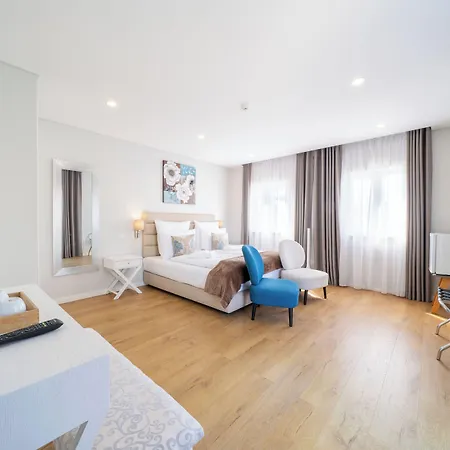 Silver Seahorse Garden Retreat 4*