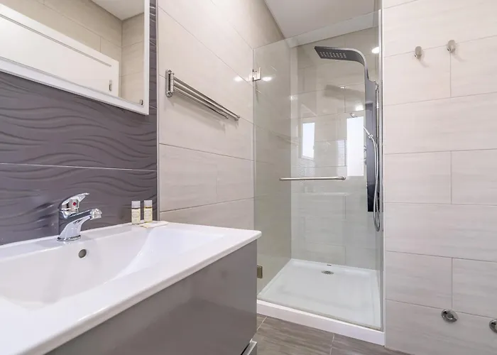 Silver Seahorse Garden Retreat 4*