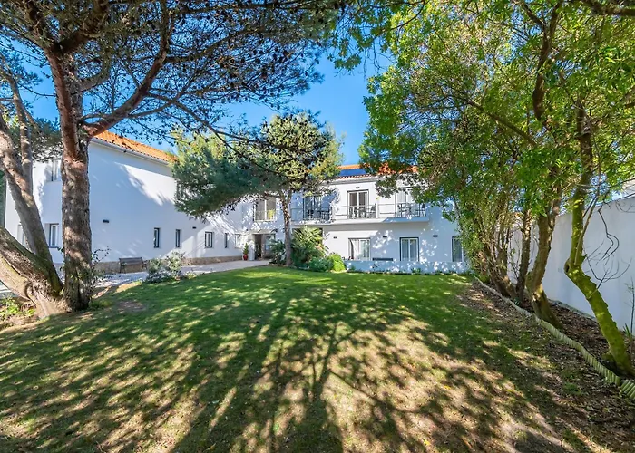 Silver Seahorse Garden Retreat 4* アトウギア・ダ・バレイア