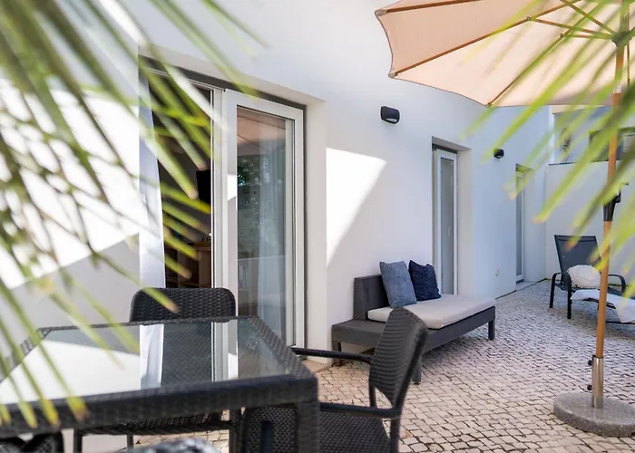 Silver Seahorse Garden Retreat بيت ضيافة